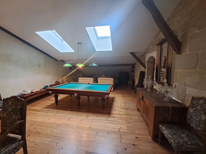 Image No.8-6 Bed House for sale