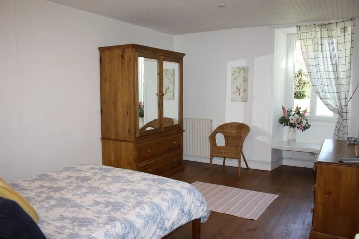 Image No.15-3 Bed House for sale