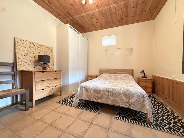 Image No.9-1 Bed House for sale