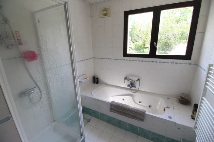 Image No.8-Maison de 8 chambres à vendre à La Rochefoucauld