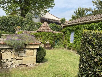 d687fe63f7bcbba3c3a6585b807864955bcb474df4192