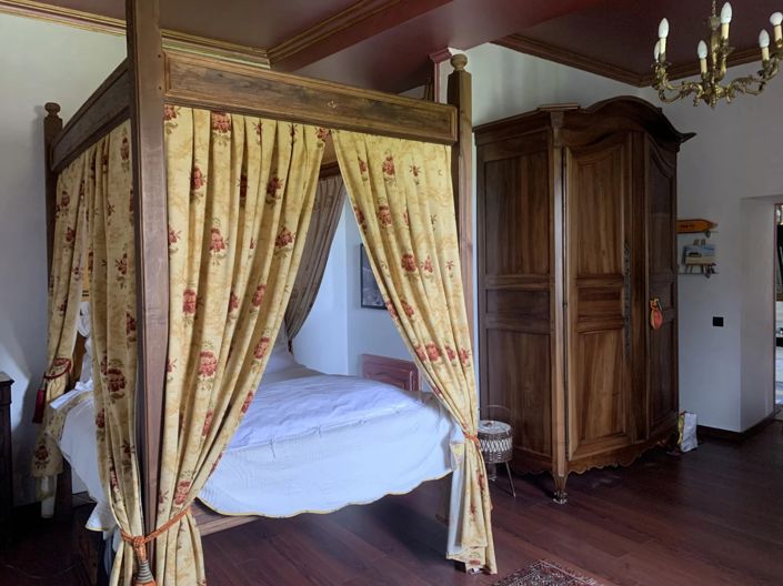 Image No.8-4 Bed House for sale