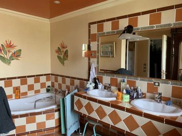 f360f28277382b2e188de6f2476d66b1bf045380d4192