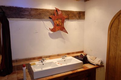 f872cba006e8431681f06f36fc6a559f1a919b195c409