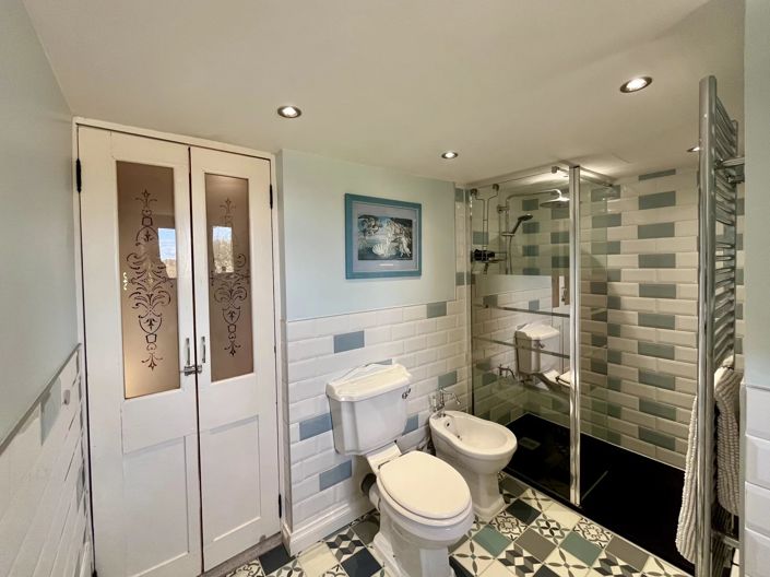 Image No.11-5 Bed Village House for sale