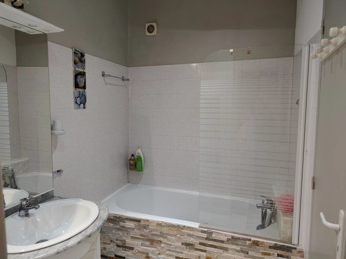 Image No.7-2 Bed House for sale