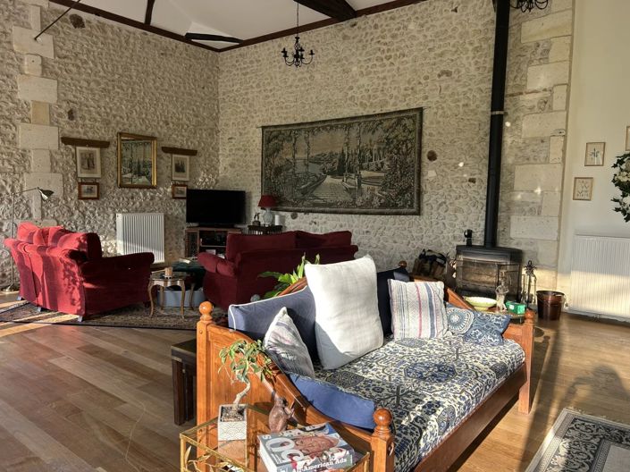 Image No.5-Maison de 4 chambres à vendre à Charente