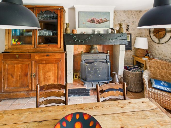 Image No.5-Maison de village de 4 chambres à vendre à Aubeterre-sur-Dronne