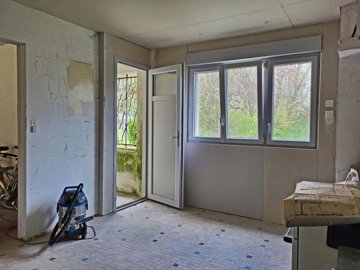 e92d1d55b141812bbc90a110d283b72f15a7bd264c192