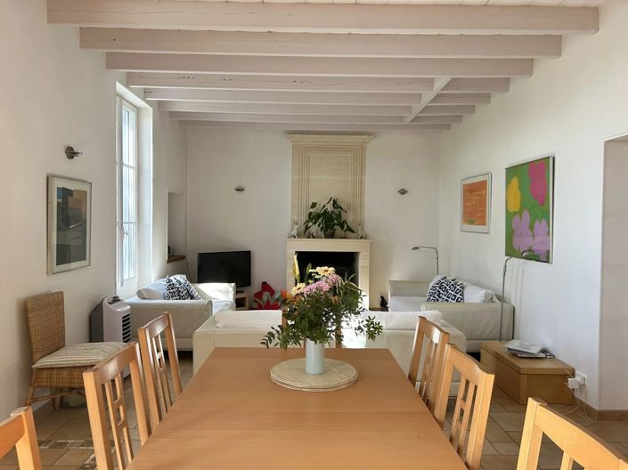 Image No.4-5 Bed House for sale