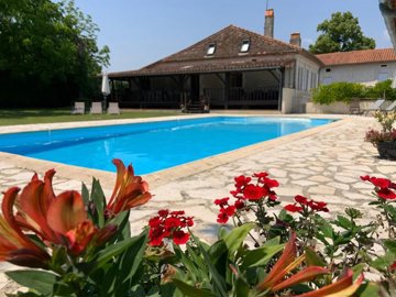 816cd631b4626bd03ffe5b640edcafc6d58462bc07160