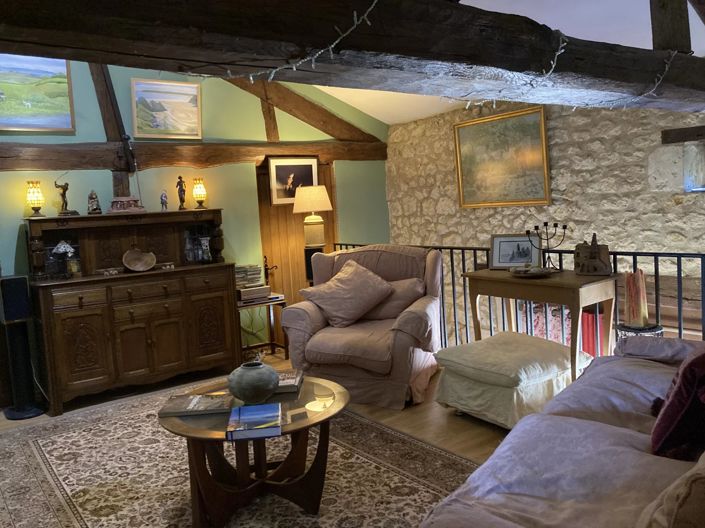 Image No.7-6 Bed House for sale