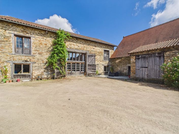 Image No.5-Ferme de 9 chambres à vendre à Mialet