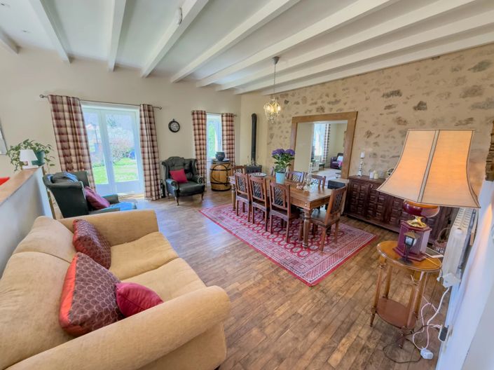 Image No.5-Maison de 6 chambres à vendre à Saint-Saud-Lacoussière