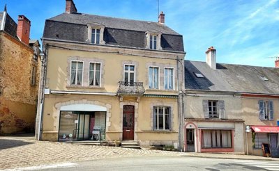 e99355d2a64f618a89c06b84fef8221a62a6f276bc192