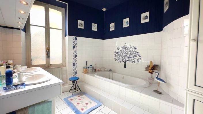 Image No.12-Commercial de 5 chambres à vendre à Boussac