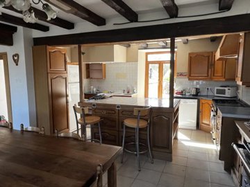 3cf7072778d4048713631bf4b48b8749d41711b0ad192