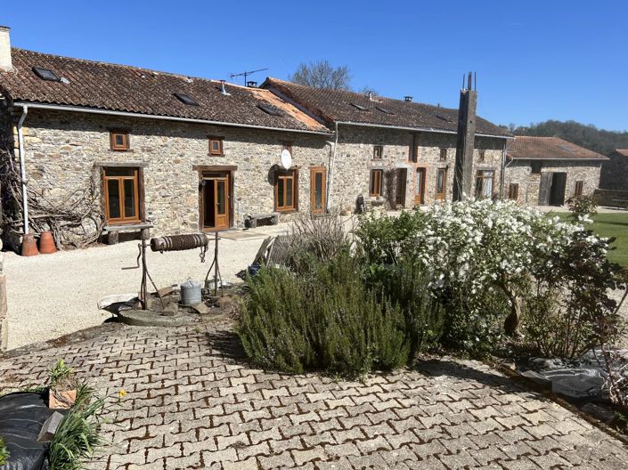 Image No.15-Ferme de 9 chambres à vendre à Bellac