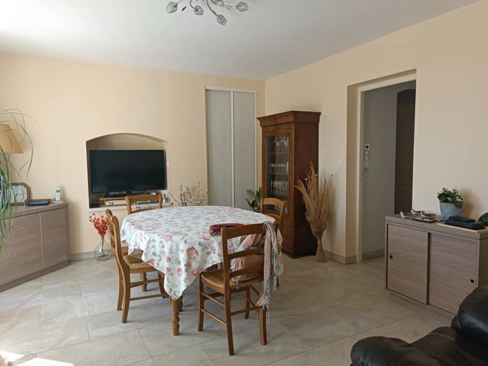 Image No.3-Maison de 4 chambres à vendre à Montmorillon