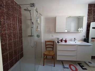 0e870b5e8da93e2c651c04f41a7b77a24986215983192