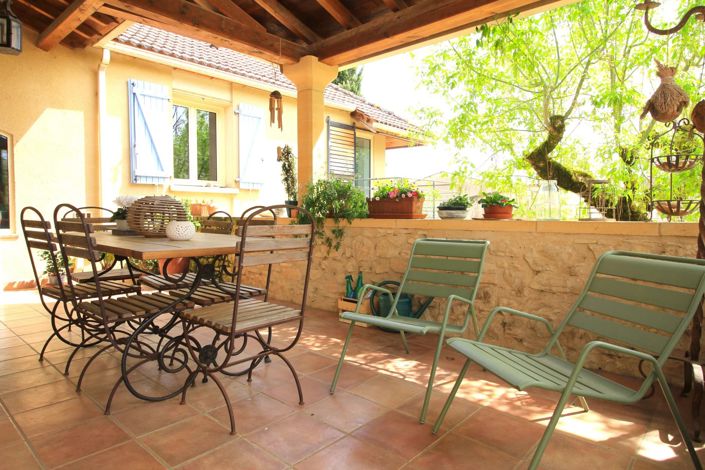 Image No.2-11 Bed House for sale