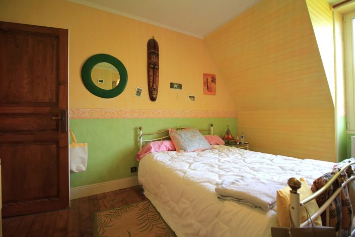 Image No.8-11 Bed House for sale