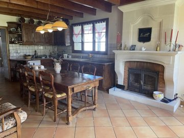 aded2374e92f7fd938749dae5866856e3a42de683e192