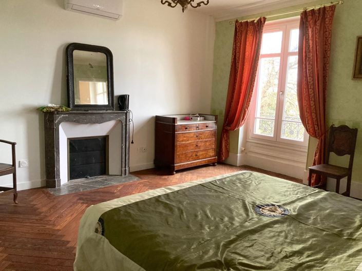 Image No.8-11 Bed House for sale