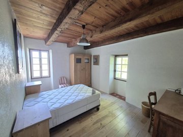 f3aaf09e2e70cc747710bc647d50d88c4d75efd894192