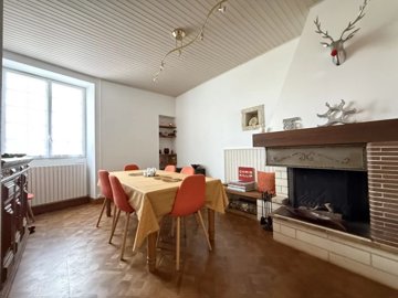 05844ab2fe168aad49bfd4e921c33289285b0c65d9192