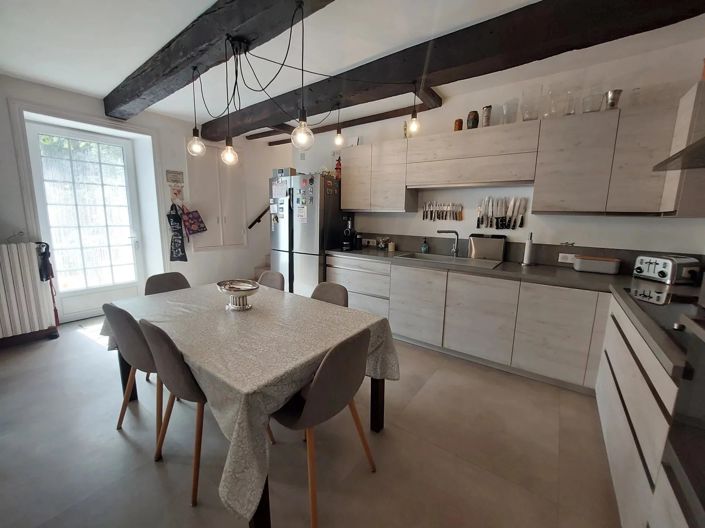 Image No.5-Maison de 5 chambres à vendre à Civray