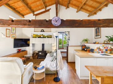 18b800376c963b027a1813c9c81dc26352a0e8a58b192