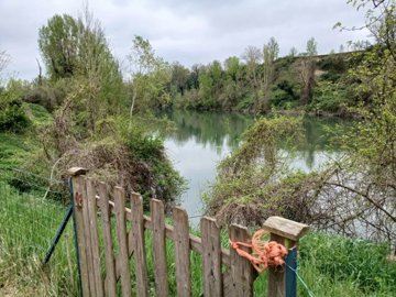 f29e617c2cb0e405739d25f6dd50f34f953bdbd768192