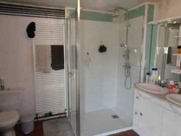 30242146d5a594136dd157e5dedb99b3c5bb90d4e4640