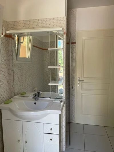 Image No.13-2 Bed House for sale