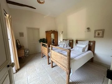 e4994d2a0fdb5f110a531359c87f24c0bc7db90854640