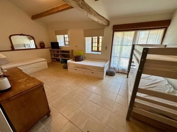 ad95e41cc45ad7f4be5df216913940a7105a56f3fe640