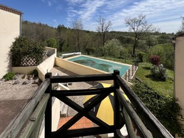 aa707363be51c4bf30a908460f67cde6333fc5ee3f192