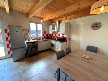 ca67ad282cba3f146f6e97d784c5af935d722e66bc192