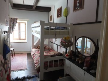 ee5ebfe9a8cdea839c74e3ef64b58ba688c95b1825192