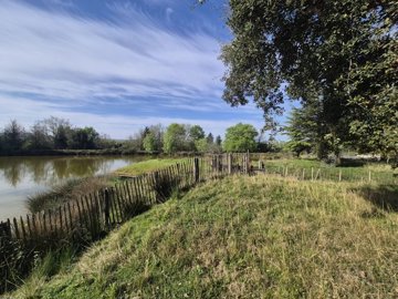 072ded1a58b2c362cbe4eb6aee876037f46de95be3192