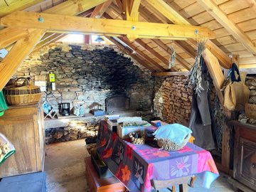 d90d27256aebc81ba4915d18c08a0609d97d8f87a3403