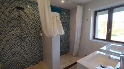 c9db693b45bcf4e8ccd3f2873b79e0913e7bd35cd9192