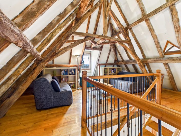 Image No.8-7 Bed House for sale