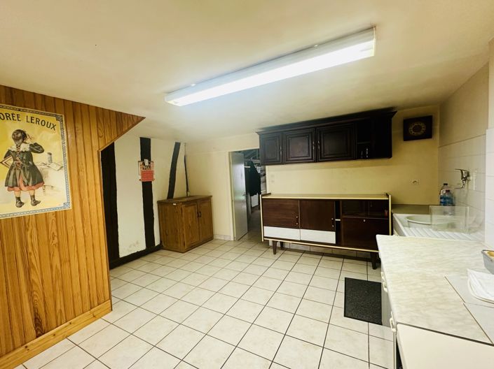 Image No.6-3 Bed House for sale