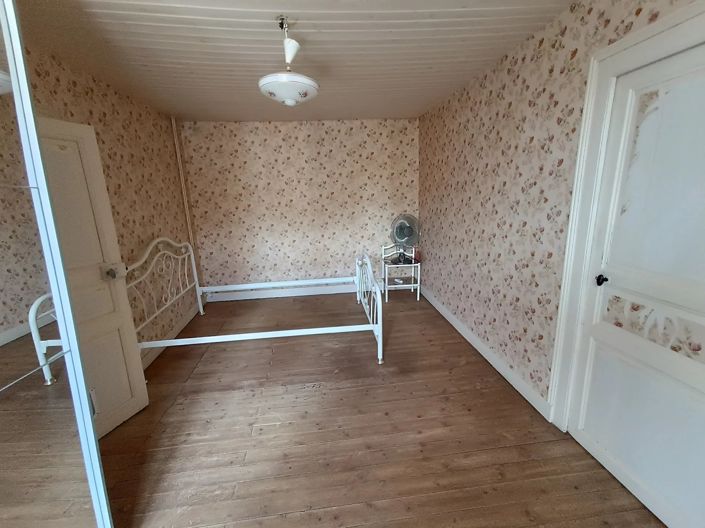 Image No.9-3 Bed Village House for sale