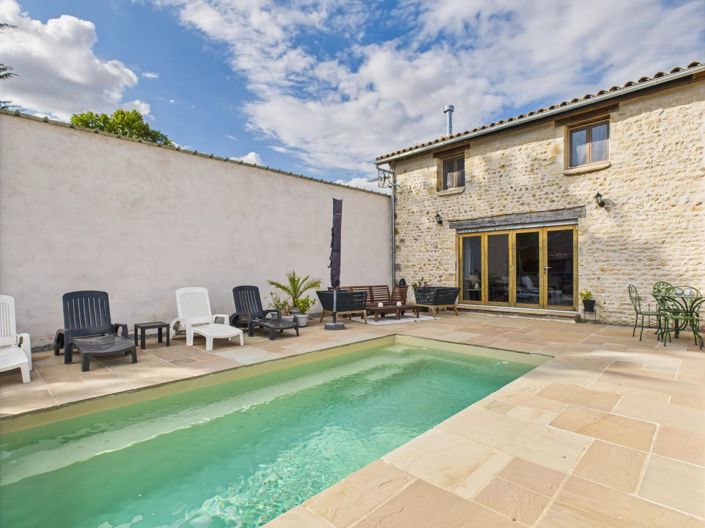 Image No.15-Maison de 17 chambres à vendre à Deux-Sevres