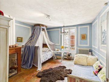 b52012cd81752bf69295d156b1b1e56f6c3fb2133b192