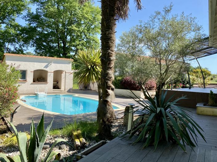 Image No.14-3 Bed House for sale