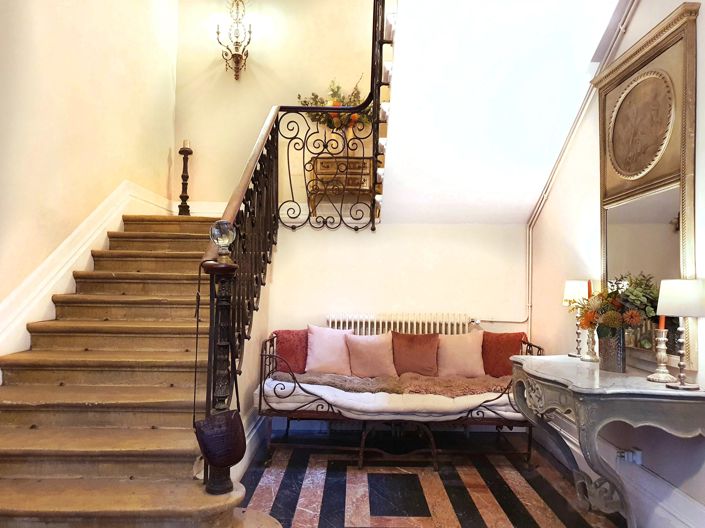 Image No.5-11 Bed House for sale